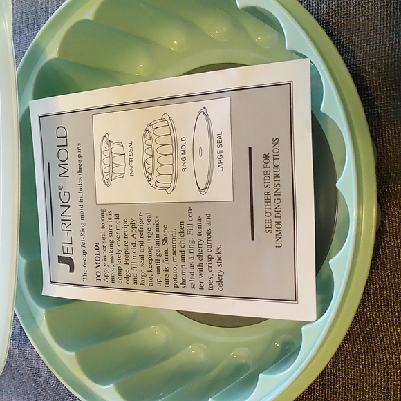 Tupperware Kitchen Tupperware Jelring Mold Poshmark